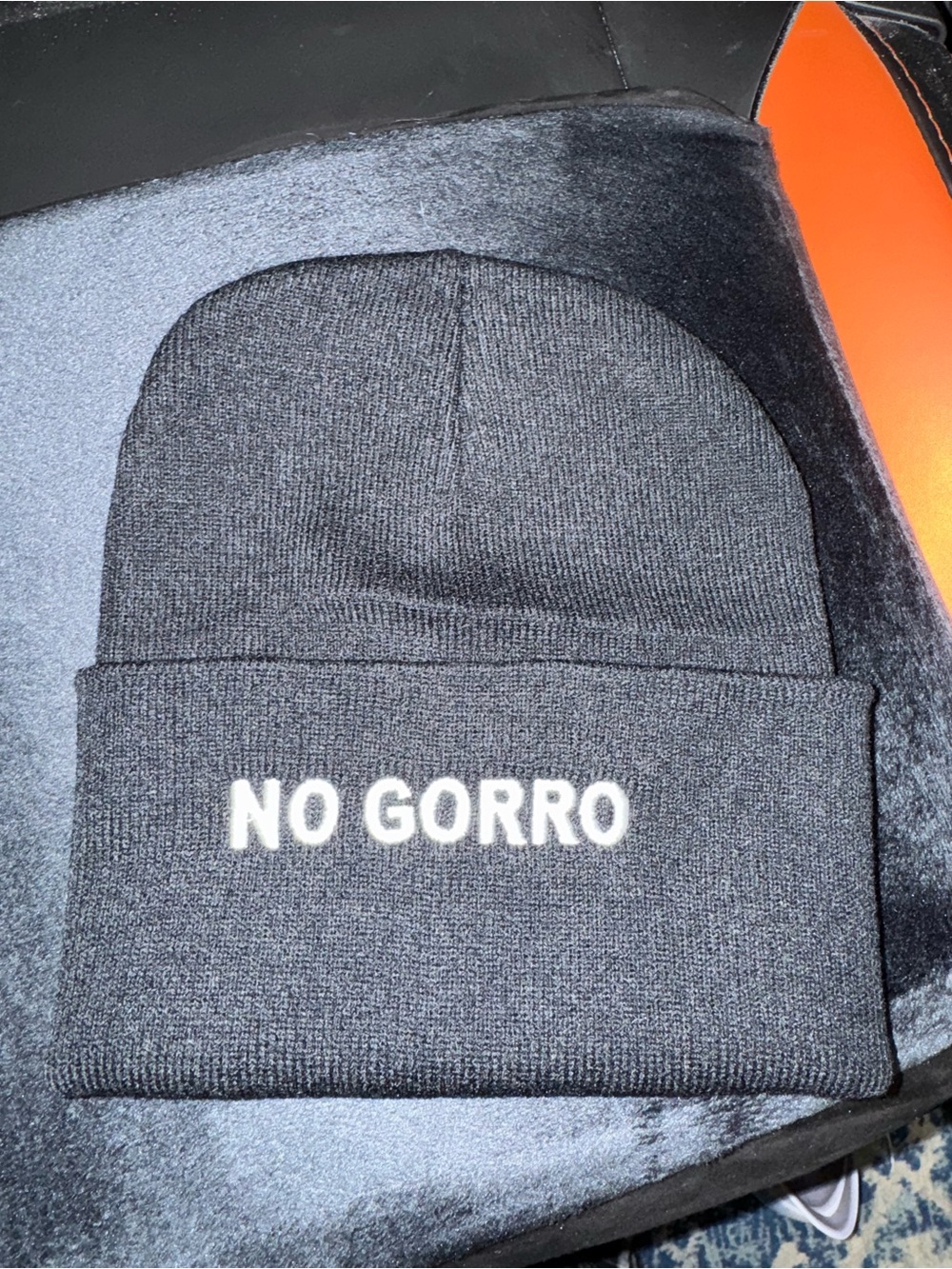 Kim Krueger No Gorro black acrylic beanie